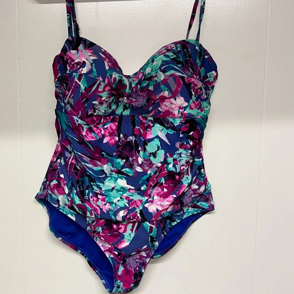 Catalina Women's XL (16-18) One Piece Swimsuit Pink Fuchsia Green Floral